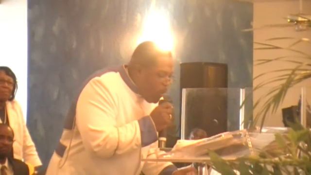 COGBF Elder John Robinson III Preaching Min Roy Harris Funer смотреть онлайн