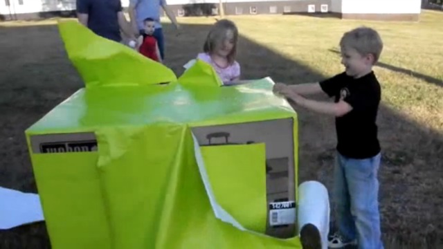 Трогательный сюрприз для детей смотреть онлайн