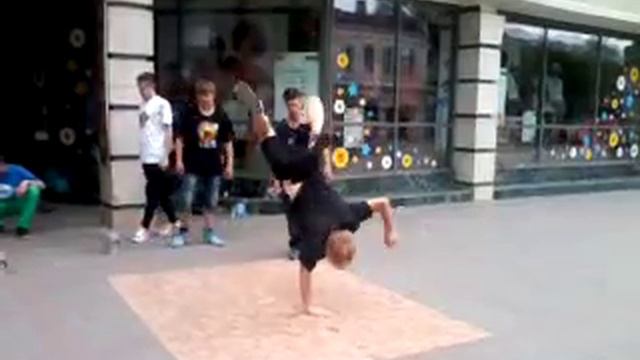 Саратовские тинейджеры (начинающие танцоры) смотреть онлайн