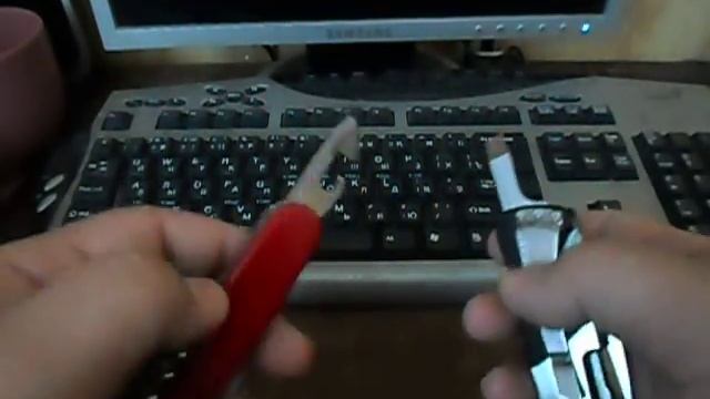 Сравнение многофункциональных ножей Victorinox и Leatherman смотреть онлайн