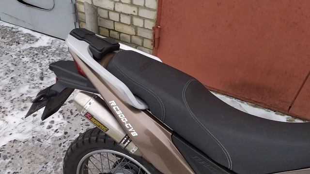 Глушитель Акрапович на Китайском мотике - звук работы.