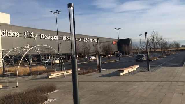 Аутлет возле аэропорта Праги. смотреть онлайн