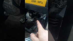 Рычаг регулировки оборотов бензогенератора имеет отверствия для пружинки,какое поставить?