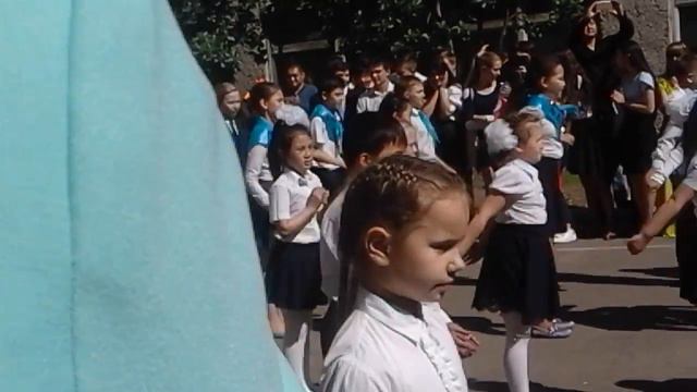 Последний звонок в 135 школе смотреть онлайн