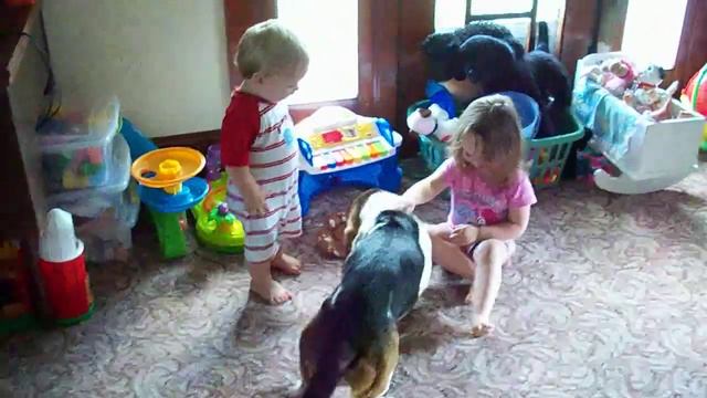 Alaina, Thomas and Olive смотреть онлайн