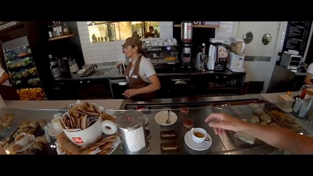 Serravalle Designer OutletВыход - крупный торговый центр расположенный в Серравалле СкривияVlog.