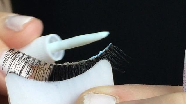 How To Apply False Lashes | Alexis Diana Beauty смотреть онлайн