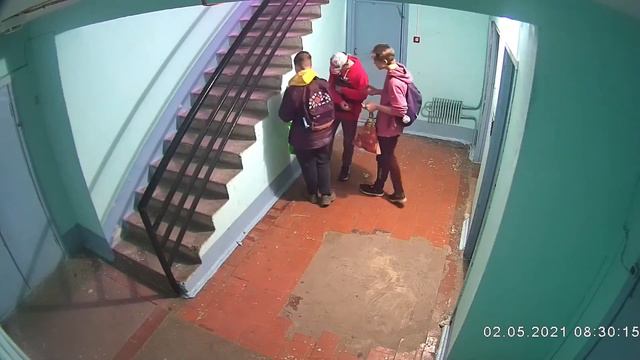 Один день из жизни в деревне дураков смотреть онлайн
