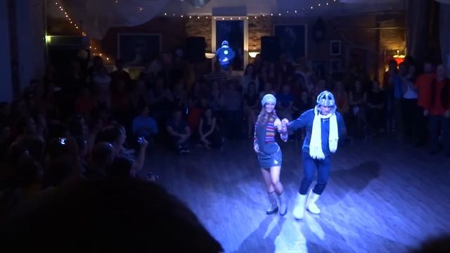 Así se baila bachata en Rusia :) VI Moscow Bachata Fest - Alexey & Nadja смотреть онлайн