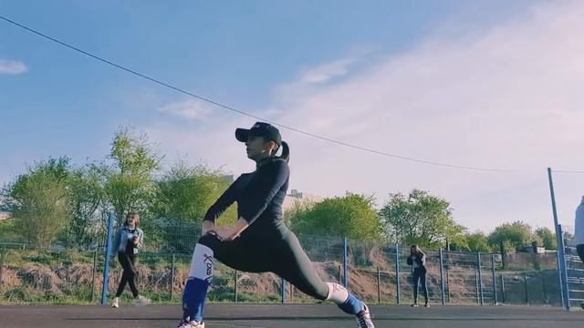 Разминка на улице перед игрой)) смотреть онлайн