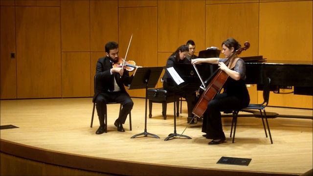 Beethoven Piano Trio "Ghost" Op. 70-1, II. Largo assai ed espressivo смотреть онлайн