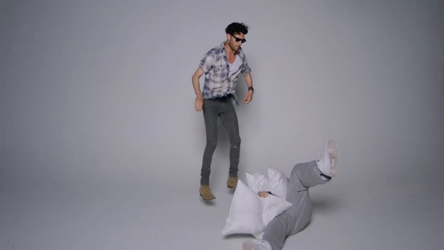 Charli XCX - Boys