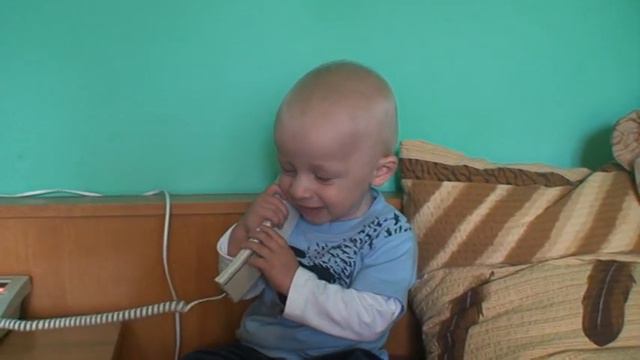 Eric la telefon -Yaya - August 2010 смотреть онлайн