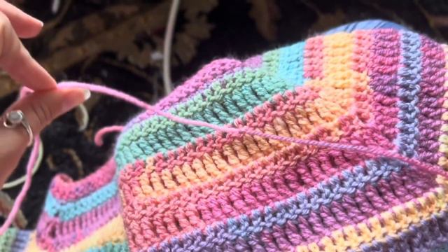 Make a Scrap Raglan Sweater with Me! смотреть онлайн