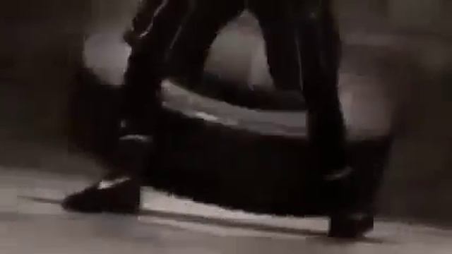 Человек Зверь смотреть онлайн