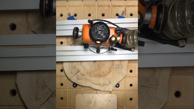 Какой фрезой выравнивать поверхность торцевого спила, торцевой доски | Чисто и без вырванных волоко смотреть онлайн