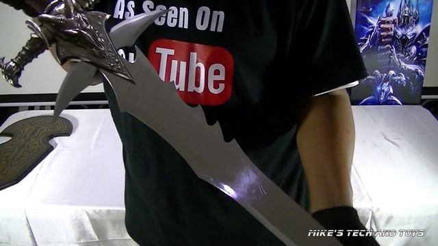 FROSTMOURNE SWORD REPLICA Unboxing / World of Warcraft Memorabilia смотреть онлайн