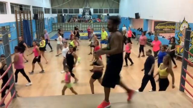 No Se Me Quita (Maluma /Feat. Ricky Martin) zumba Ricky Andrade смотреть онлайн