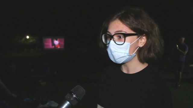 Cinema în aer liber din satul Abaclia смотреть онлайн