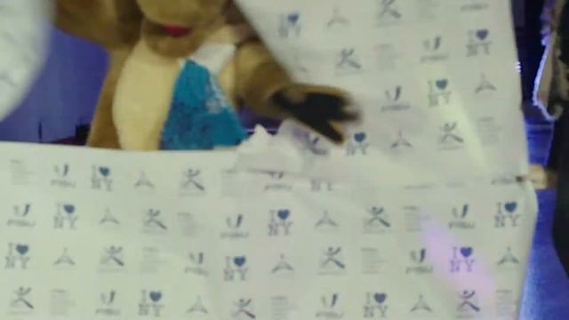 World University Games - Mac Reveal смотреть онлайн