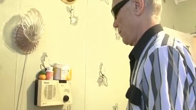 Люди с белой тростью смотреть онлайн