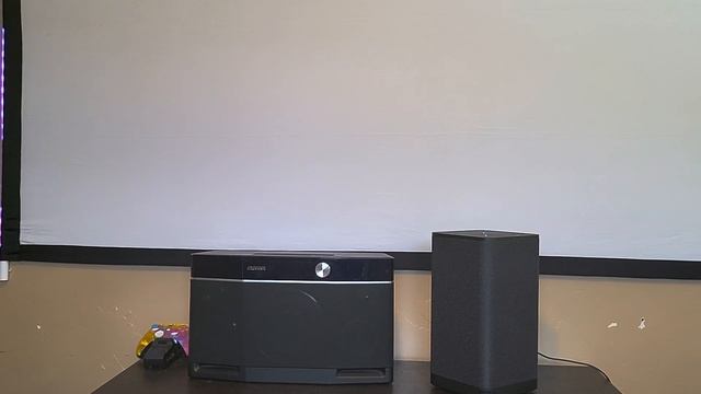 Aiwa Xos 9 vs Ultimate Ears Hyperboom смотреть онлайн