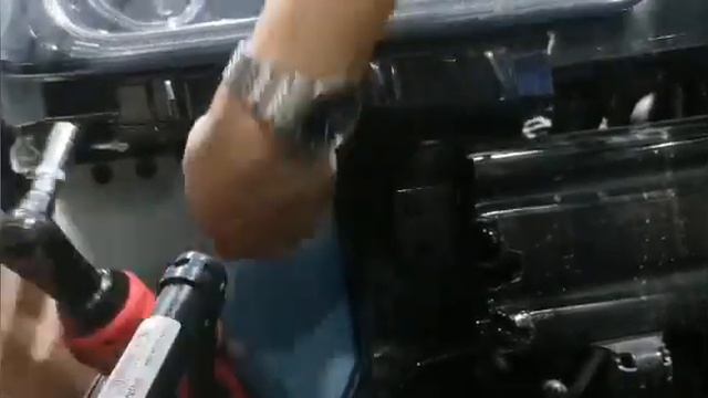 2017-2020 Lincoln Continental Car Headlight modification from Xenon to LED смотреть онлайн