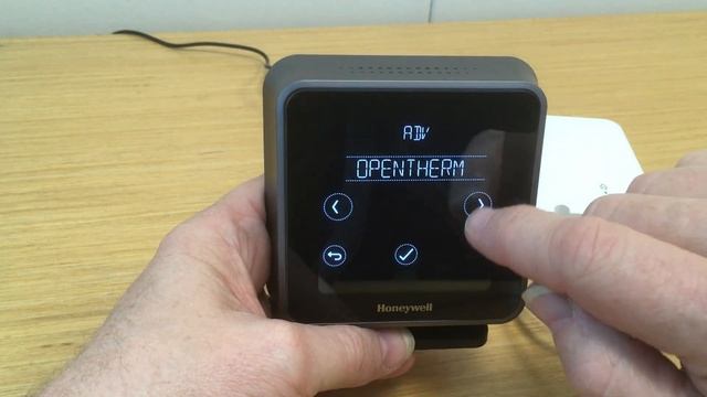 Honeywell T6R on Opentherm combi boiler смотреть онлайн