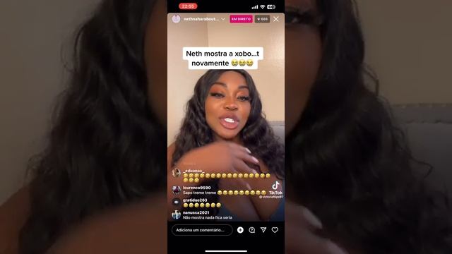 NETH NAHARA MOSTRA A SUA XOBOTA EM PLENA LIVE. смотреть онлайн