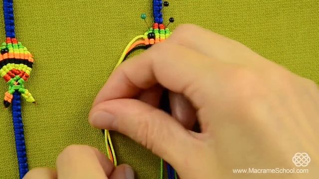 Colorful Fish Bracelet Tutorial | Macrame School смотреть онлайн