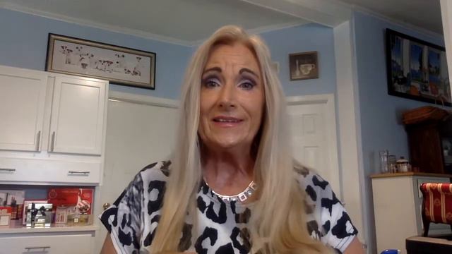 Estee Lauder Haul Spring 2021 смотреть онлайн