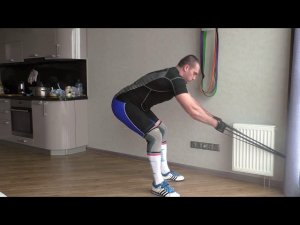 Упражнения на спину с резиновыми петлями