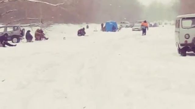 Иртышск. Зимняя рыбалка 2017. Пить надо. смотреть онлайн