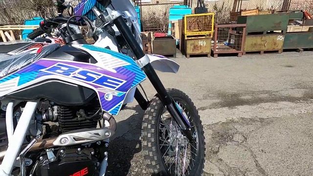 Мотоцикл BSE Z1 150, расцветки. смотреть онлайн
