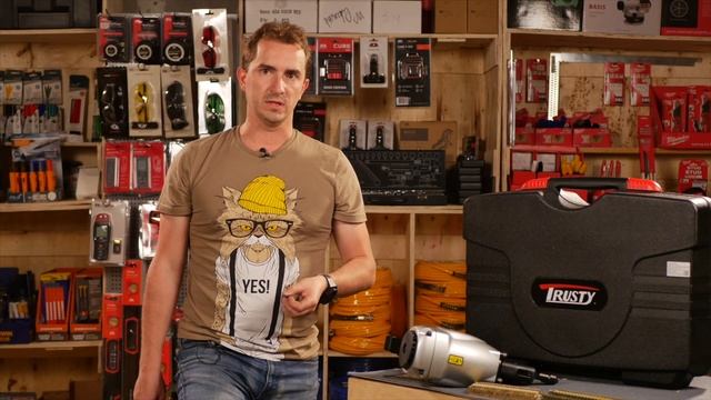 Необычный инструмент - нейлер под DUPLEX гвозди смотреть онлайн