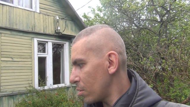 Королева Елизавета 2 на грядке (часть 1)