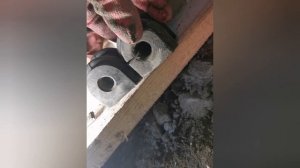 Замена задних втулок стабилизатора. Tucson 2006 2.0