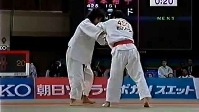 JUDO 1994 Fukuoka: Yuko Emoto 恵本 裕子 (JPN) - Yael Arad (ISR) смотреть онлайн