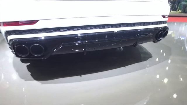 Vidéo de présentation pour ABT Sportsline France Audi Q8 смотреть онлайн