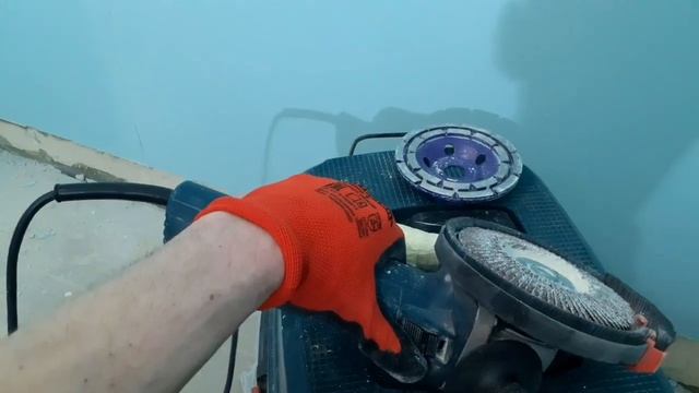 Чем лучше зашлифовать краску?.Алмазная чаша или лепестковый диск? смотреть онлайн