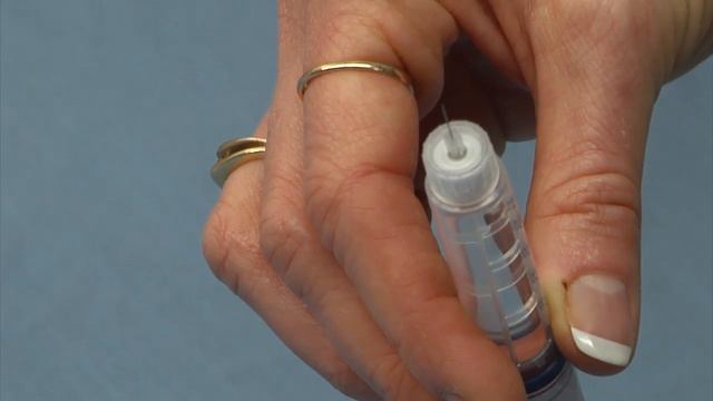 How to Use an Insulin Pen - Mayo Clinic Patient Education смотреть онлайн