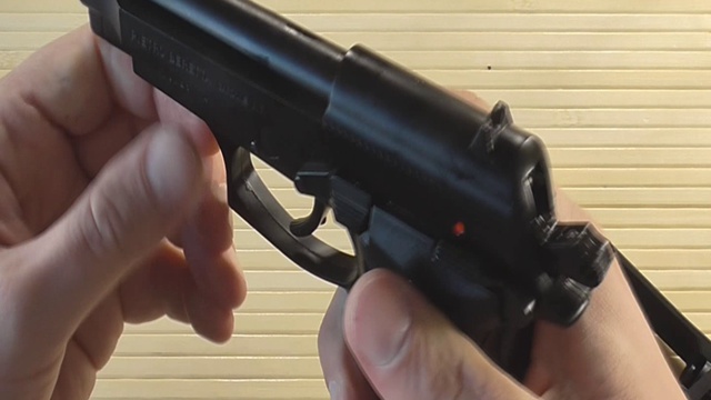 Umarex Beretta 84FS