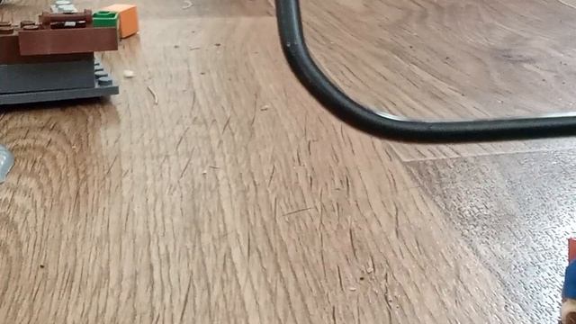 нубик нашёл подставку и принял её за какую-то непонятную штуку смотреть онлайн
