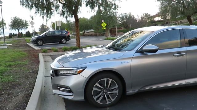 5 Things I wish the 2019 Honda Accord Included смотреть онлайн