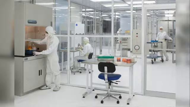 Laboratory Door смотреть онлайн