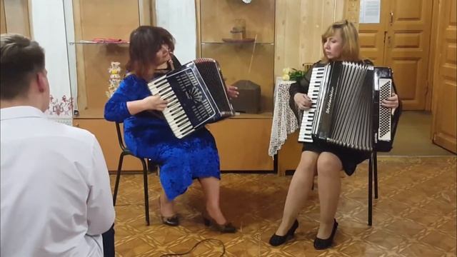 Фокстрот "Цветущий май" (авт.Артур Полонский) - исп. дуэт Лада Горбатая и Надежда Глушкова 16.04.21 смотреть онлайн