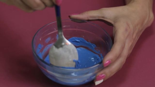 DIY | СИНЯЯ помада своими руками | Новый БЛОГЕР смотреть онлайн