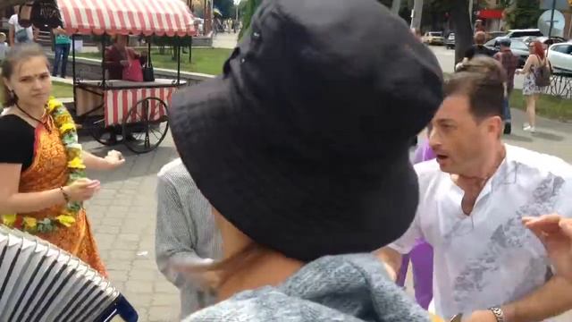 Харе Кришна Черкасси Харинама 09.07.2017 /4 смотреть онлайн