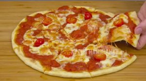 Вот как нужно готовить тесто для пиццы! ТРИ рецепта! Настоящая вкусная пицца - и никаких сложностей!