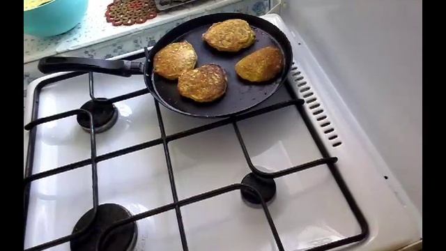 Оладьи И Зразы Кабачково-Картофельные С Чесночным соусом!!! смотреть онлайн